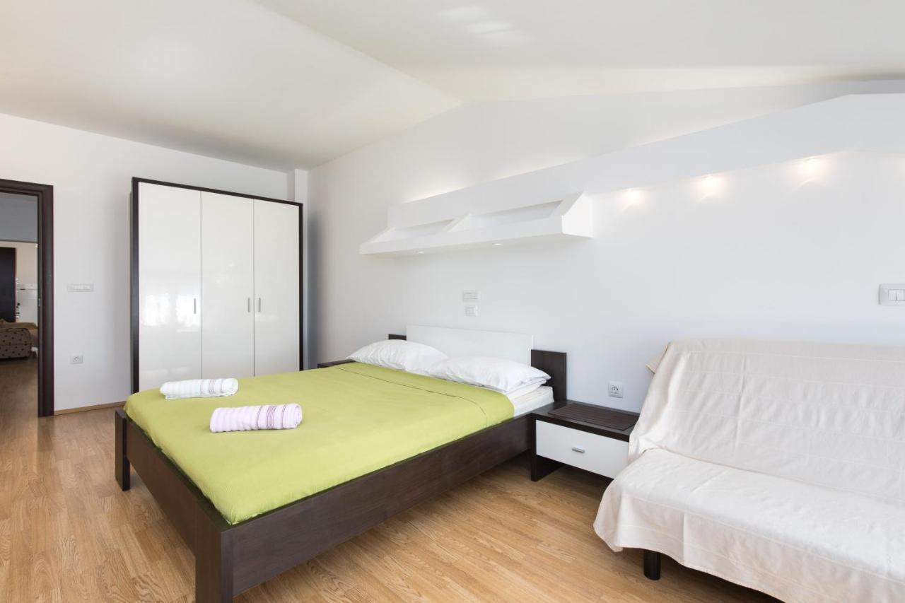Apartments Darko Near The Sea Baška Εξωτερικό φωτογραφία